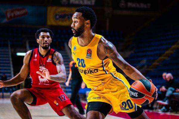 הפולטיקאי הספרדי דורש: "מינעו את כניסת מכבי תל אביב למדינה"