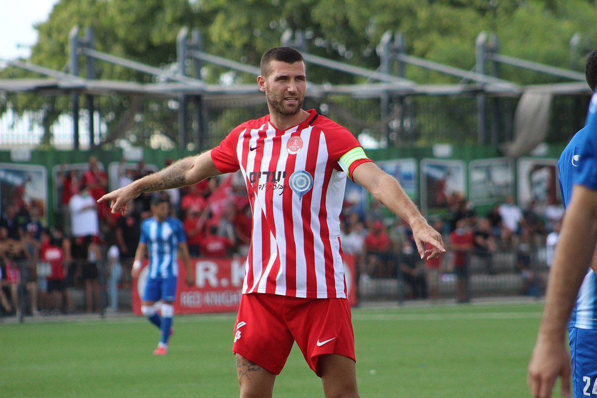 דאגה בכדורגל הישראלי: החלוץ הוותיק מורדם ומונשם