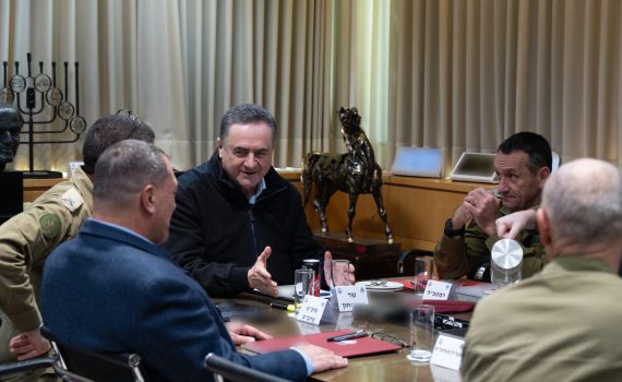 בריטניה מונעת את השתתפות ישראל בתערוכת נשק