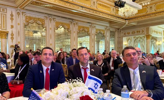 באחוזה של טראמפ: יוסי דגן ישיק את השדולה למען יו״ש בקונגרס