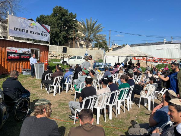 תושבי קדומים הפגינו בפונדוק: "עשרות שנים ללא משילות נגמרות"