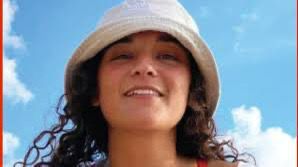 תיעוד: אמילי דמארי מחייכת בשיחה ראשונה עם משפחתה