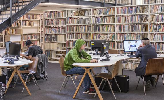 עם הספר: צמיחה דרמטית בהיקפי הקריאה של הישראלים