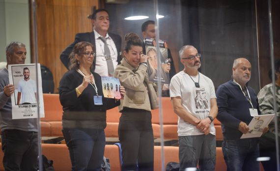 הפלת החוק לועדת חקירה, המשפחות השכולות זועמות: מתביישים בכם