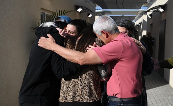 "482 ימים הייתה בשבי לבד": עדויות חדשות מהחטופים