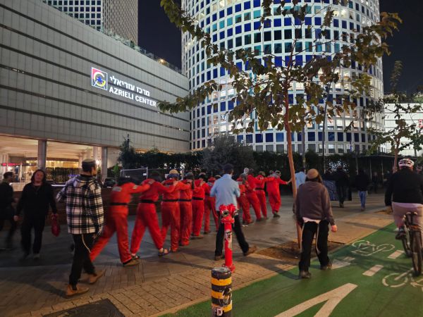 "יהודי לא יורה ביהודי": המחאה הגיעה לתל אביב