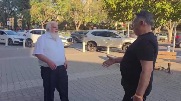 ״הבן שלי שמח בשמיים״: הרב בני קלמנזון פגש את אלי אלבג