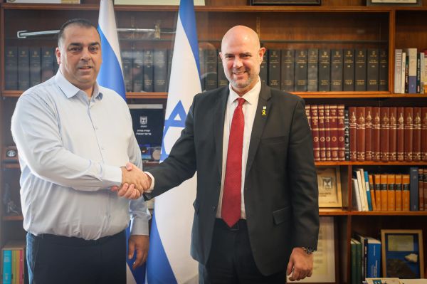 התפטרותו של גלנט נכנסה לתוקף: זה חבר הכנסת שיחליף אותו