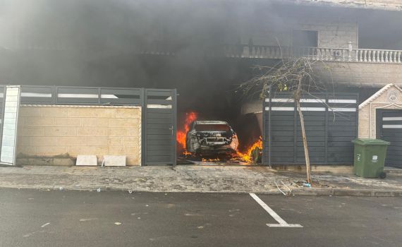 רכבים, בתים ומשאיות: שריפות פרצו הלילה באזור ב"ש | תיעוד