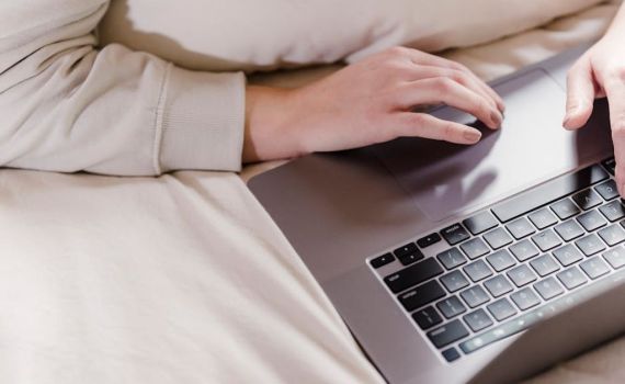 אינטרנט סיבים אופטיים – המדריך המלא לבחירה, ומקסום מהירות הרשת