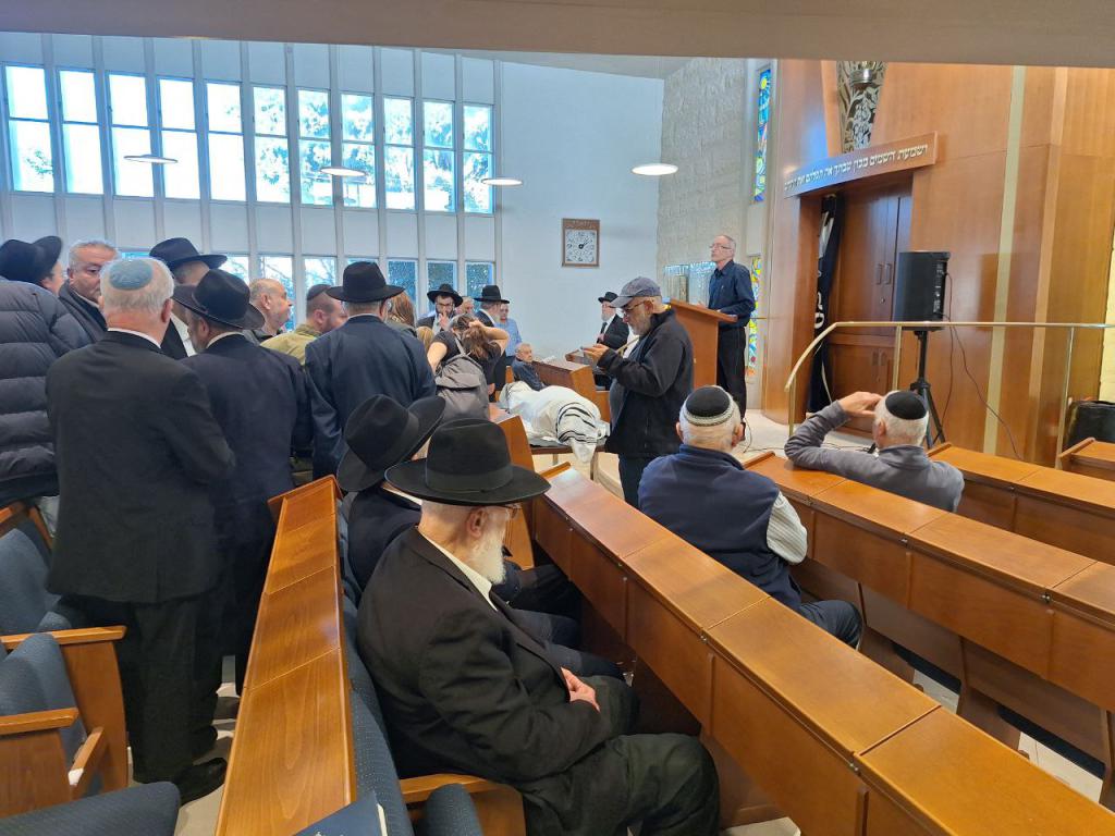 הרב גליקסברג הובא למנוחות, נכדתו: בעל אהבת ישראל לכל יהודי