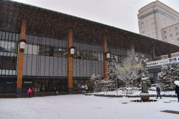 אירוע דקירה ביפן: הרוג ו-2 פצועים בתחנת רכבת
