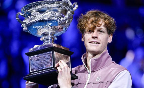 בפעם השנייה ברציפות: יאניק סינר זכה באליפות אוסטרליה