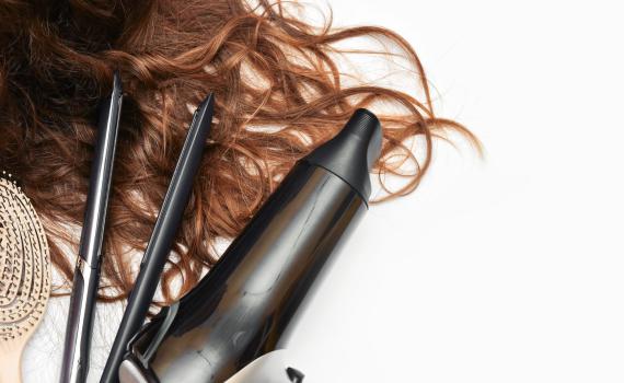 "עלול להזיק": משרד הבריאות מזהיר מפני שימוש במוצר החלקת שיער