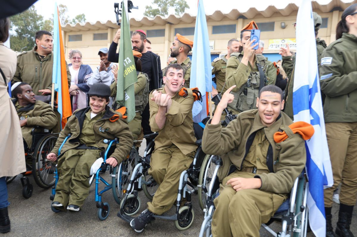 מרגש: עשרה חיילים עם צרכים מיוחדים נשבעו לצה"ל