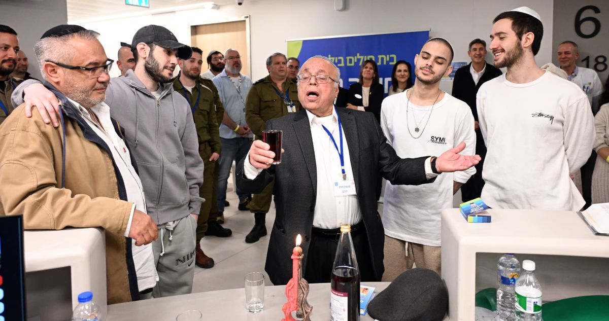 סבא של אליה כהן, ערך את ההבדלה הכי שמחה בעולם. צפו