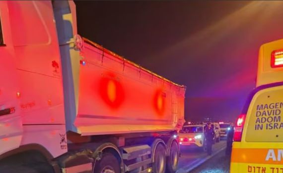 תאונה קטלנית בכביש 6: פועל נהרג מפגיעת רכב