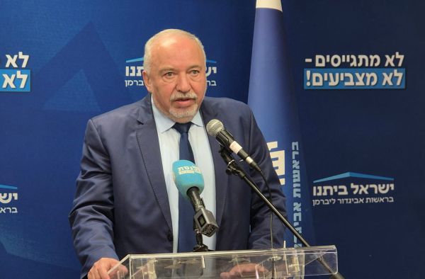 שאלנו את ליברמן: מי צריך לעמוד בראש ועדת החקירה הממלכתית?