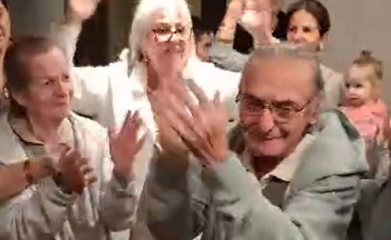 "עוד אבינו חי": הוריו של עופר קלדרון חוגגים. צפו