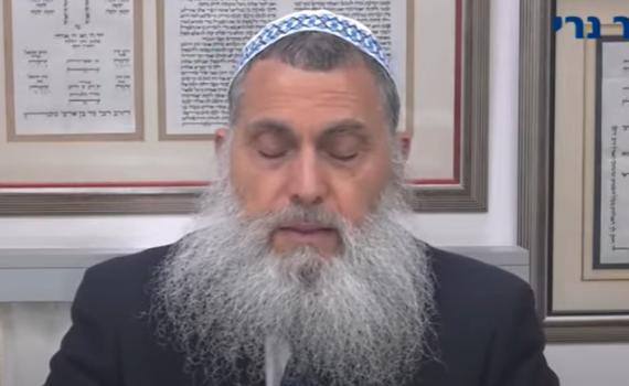 הרב ניר בן ארצי: "היא תקבל את המכה שלה בקרוב"