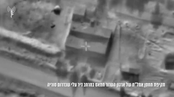"הפרה בוטה": צה"ל תקף מחבלי חיזבאללה באתר ייצור אמל"ח בלבנון
