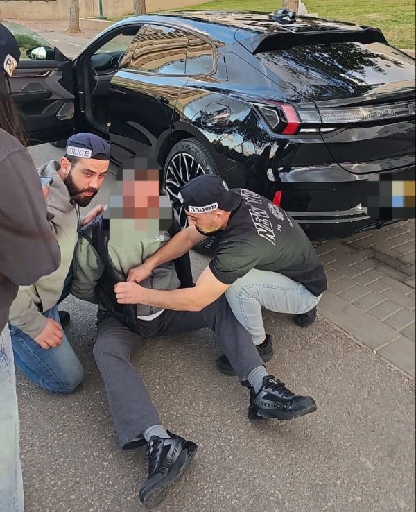 פצוע בינוני באירוע דקירה בתחנת דלק בכביש 2