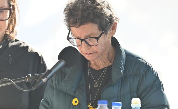 יוכבד ליפשיץ בהלווית בעלה: "חטפנו מכה קשה מאנשים שעזרנו להם"