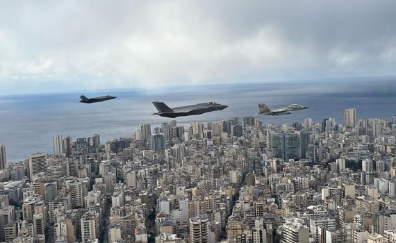 צפו: המטוסים חלפו מעל הלווית נסראללה, המחבלים צווחו בבהלה