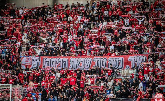 החטוף ששוחרר ביקש לטוס מעל אצטדיון טרנר, הקבוצה חגגה איתו