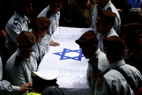 עם הגעת החללים יתקיים טקס קצר. כך הוא יתנהל