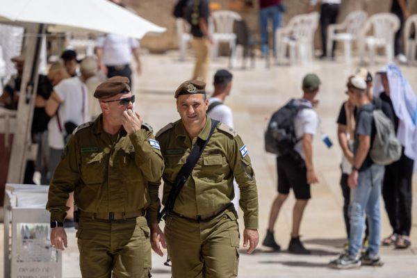 דיווח: זה הקצין שאייל זמיר מחזיר מהאזרחות