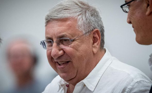 יעקב ברדוגו בתפקיד ינון מגל