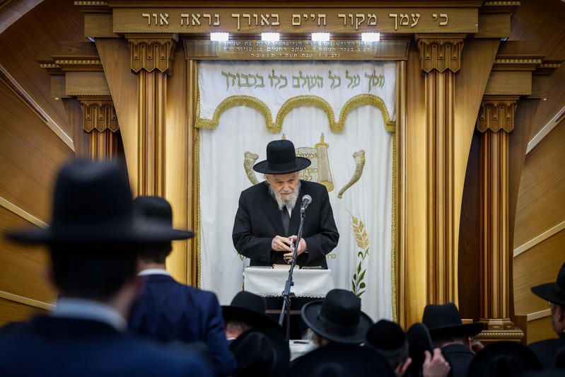 התפללו לרפואתו: מנהיג הציבור הליטאי אושפז בבית החולים