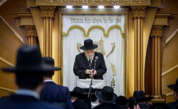 התפללו לרפואתו: מנהיג הציבור הליטאי אושפז בבית החולים