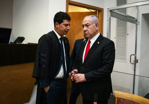 מסיבות ביטחוניות: בוטלה עדותו של נתניהו מחר