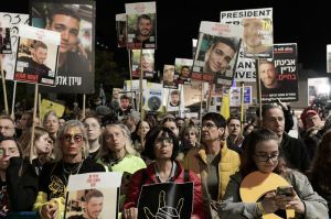 אחרי שנתיים: מטה משפחות החטופים בהחלטה דרמטית