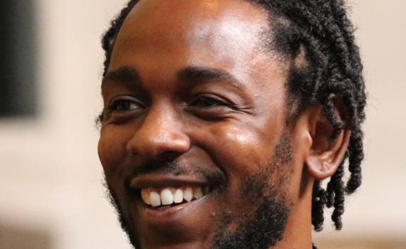 קנדריק לאמאר הוא המנצח הגדול של טקס הגראמי 2025