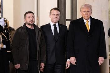 משנה כיוון? טראמפ יפגש עם זלנסקי לחתימה על עסקת עתק