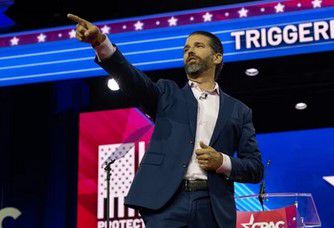 הבן של טראמפ תוקף: "למה שנרצה שותפות עם אוקראינה ולא רוסיה"