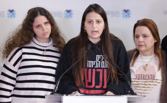 אלה בן עמי, בתו של אוהד: "אבא שלי עבר זוועות"