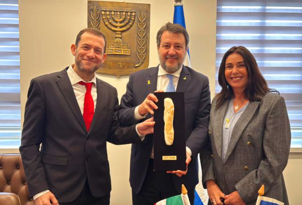 יוסי דגן לסגן ראש ממשלת איטליה: "חייבים להילחם יחד"