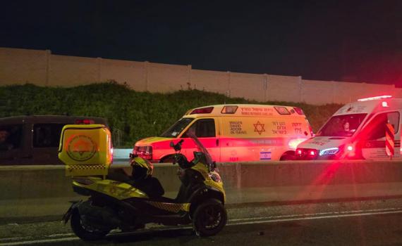 הקטל בכבישים: בן 50 נהרג בתאונה בין קטנוע לרכב