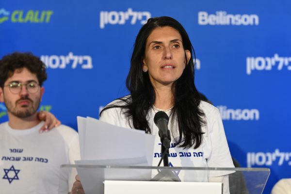 אימו של עומר שם טוב: "הוא היה מוחזק לבד במנהרה בתנאים קשים"