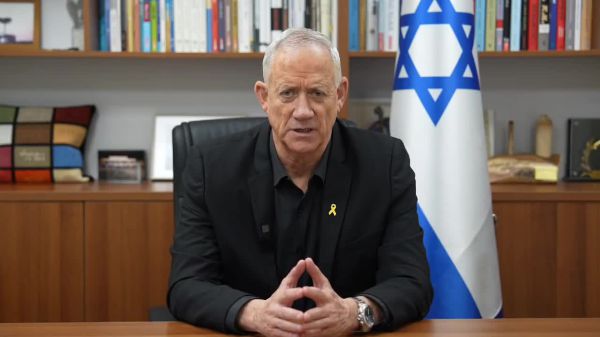 גנץ קורא לנתניהו, אוחנה ולוין: "תגיעו להשבעת נשיא העליון"