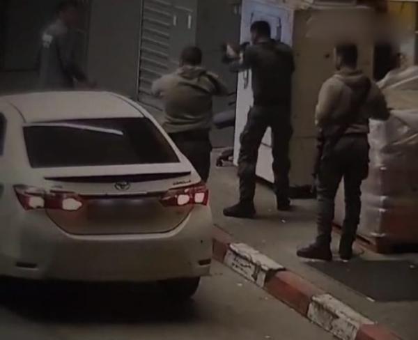 כפר קרע: מחבל נעצר לאחר שניסה לחטוף נשק מלוחם | צפו בתיעוד