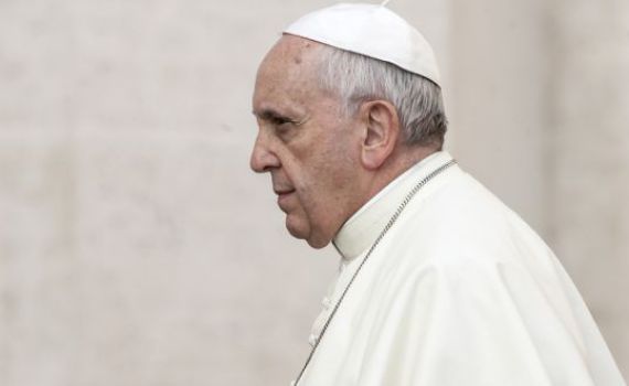 הוותיקן: האפיפיור סובל מקריסה נשימתית, מצבו אנוש
