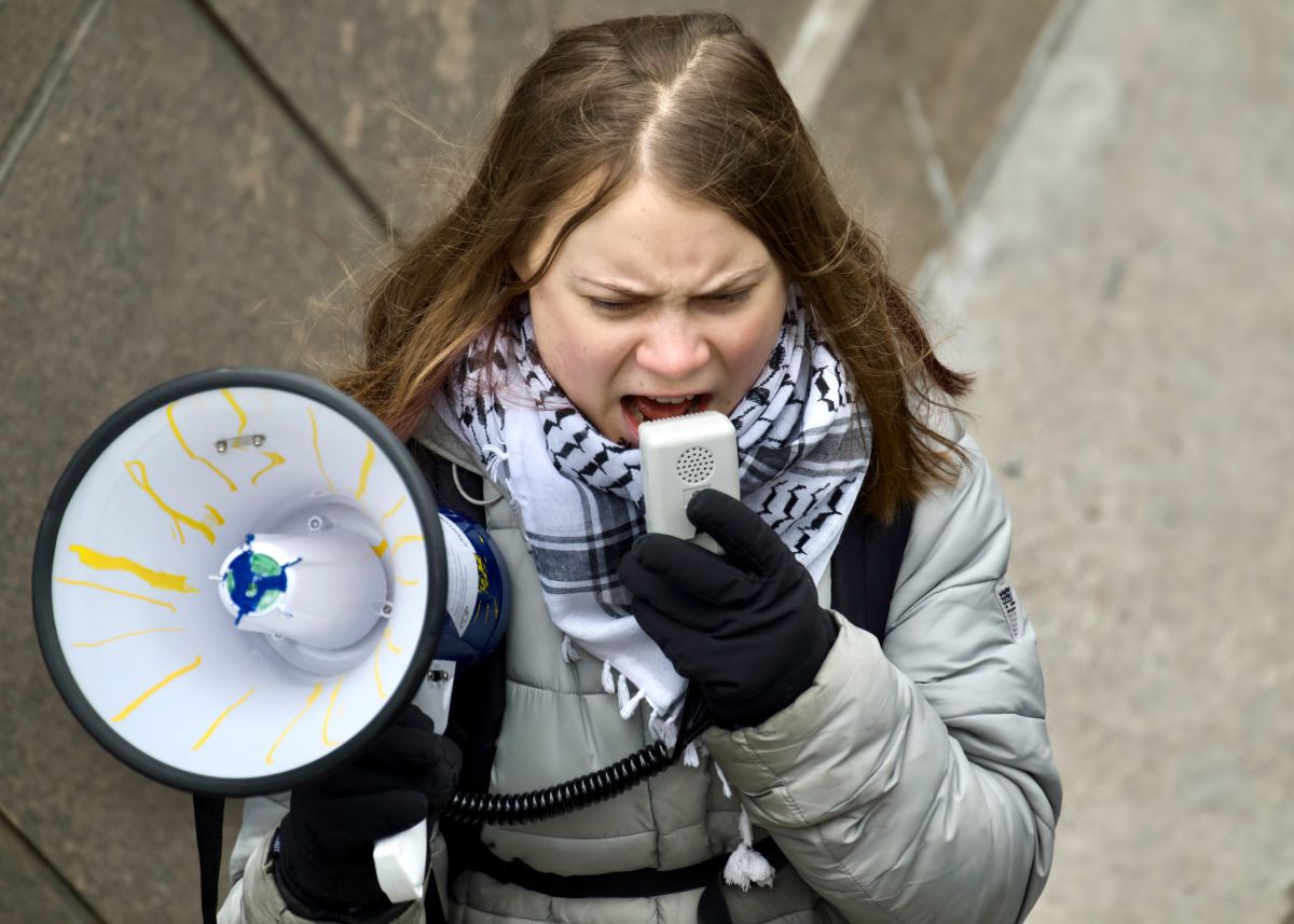גרטה טונברג מסיתה נגד ענקית הספנות הדנית שמספקת ציוד לצה"ל