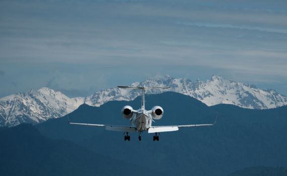 בעקבות מזג האוויר: טיסה מישראל לגאורגיה חזרה לארץ