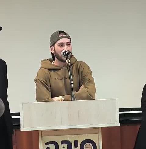 צפו: החטוף המשוחרר אליה כהן בסיום המסכת לכבודו