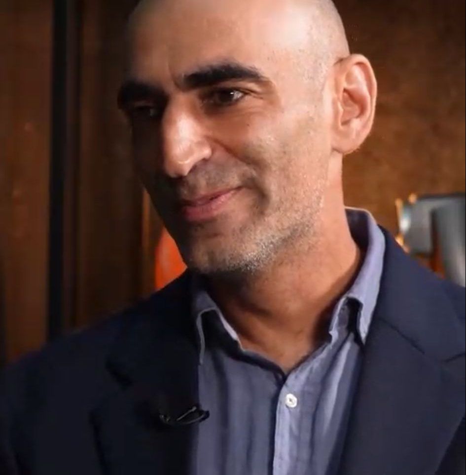 טלוויזיה או רדיו? אסף ליברמן בבוחן פתע. צפו